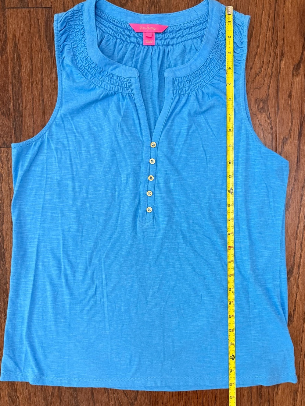Lilly Pulitzer Bright Blue Sleeveless Essie Tank Top Smocked Henley Size Large - Picture 9 of 9